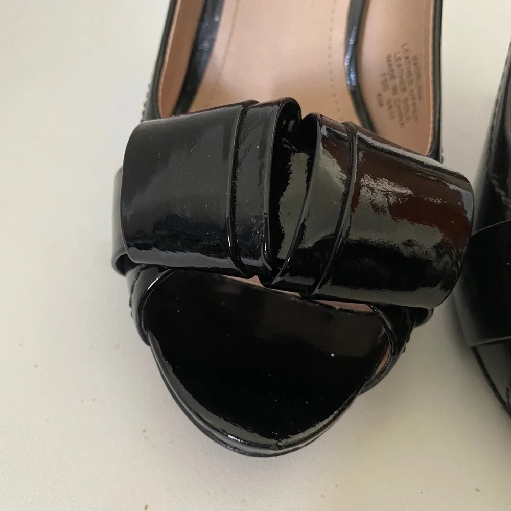 Joan & David Black Open Toe Patent Leather Heel